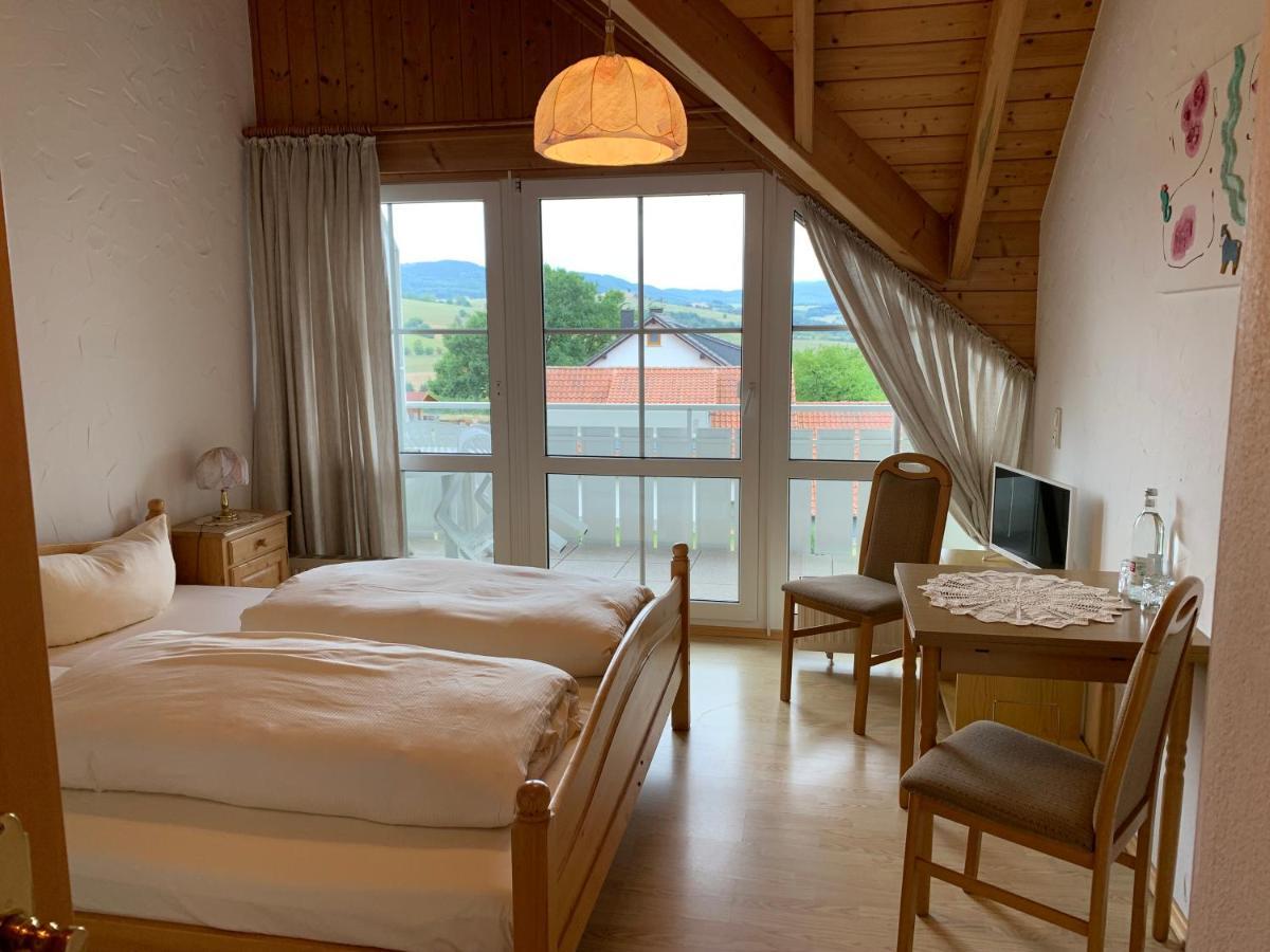 Landhaus Schneeberg Apartamento Gersfeld Habitación foto